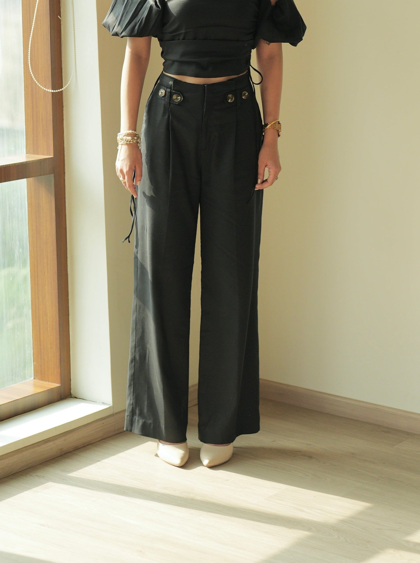 Noir Pleated Parallels