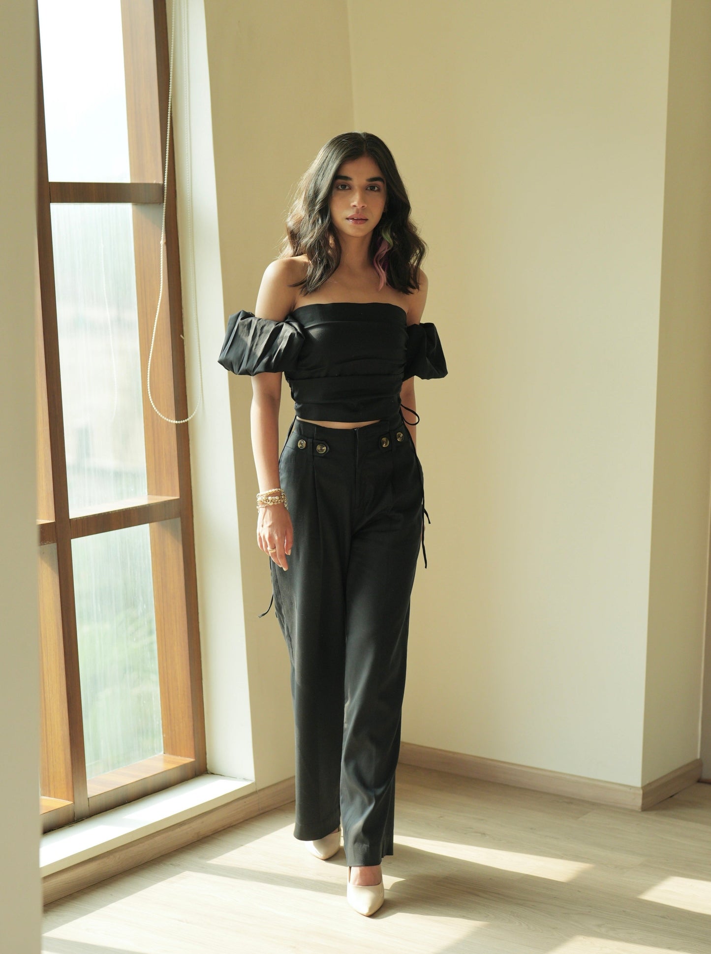 Noir Pleated Parallels
