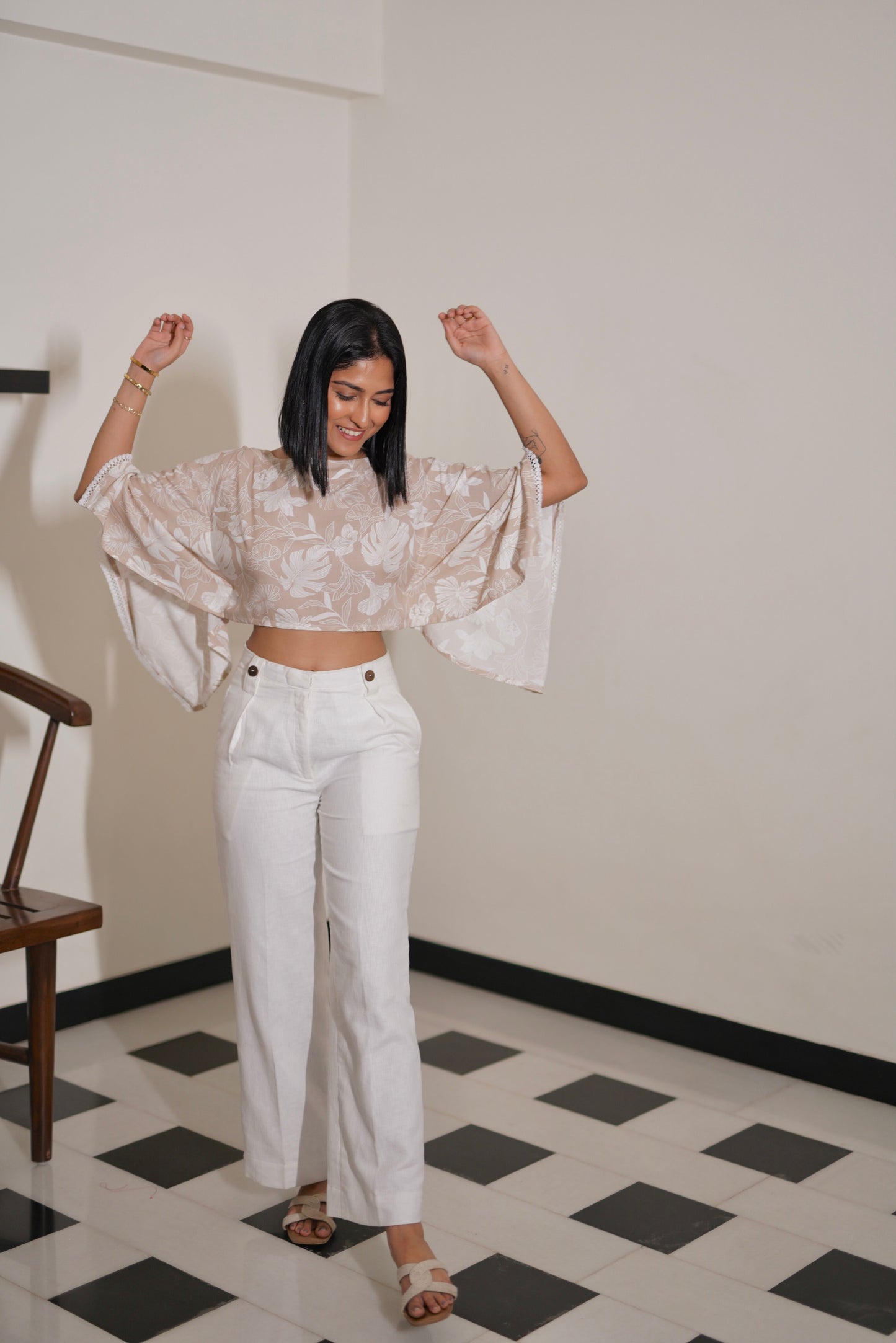 Chalky Pleated Pants
