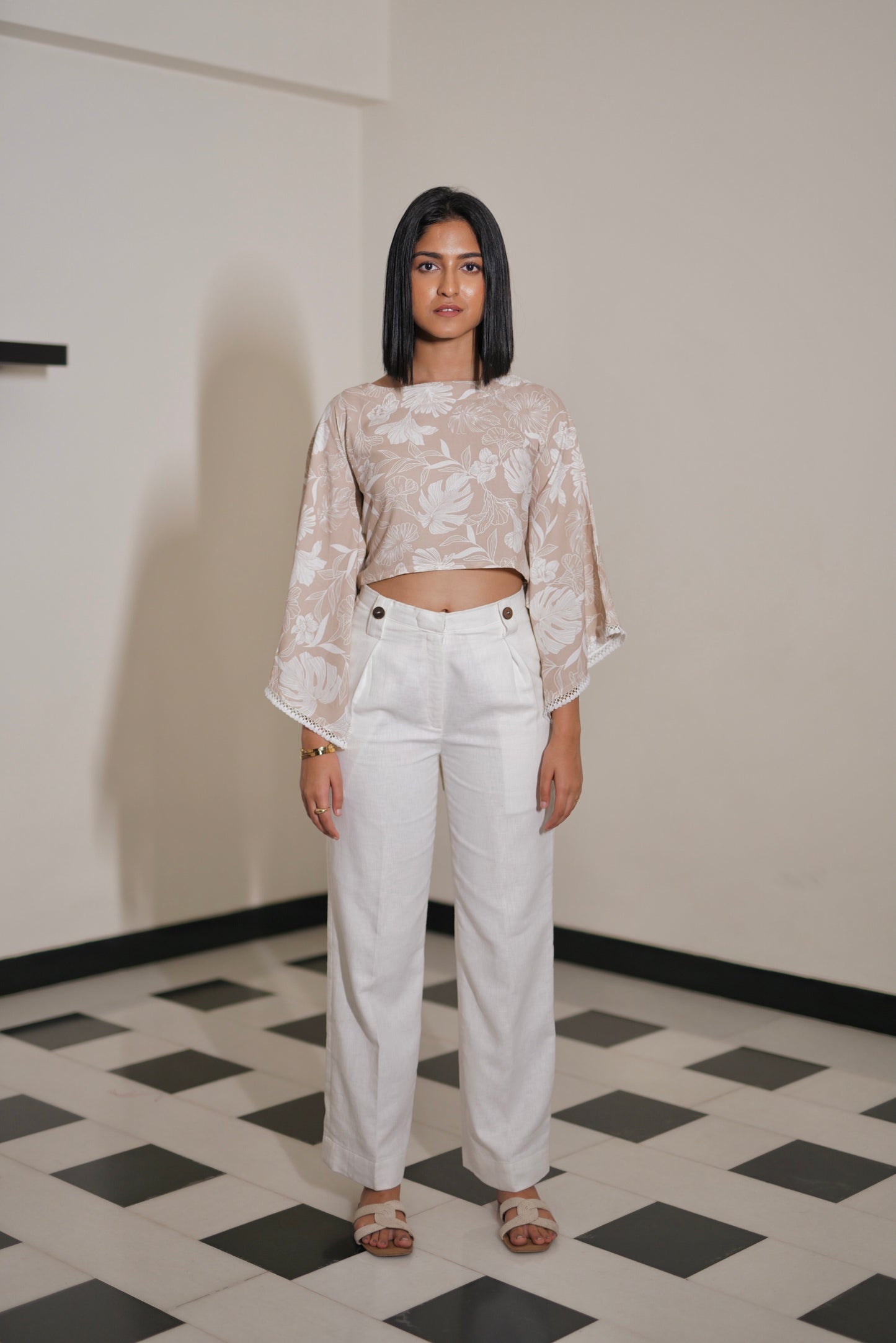 Chalky Pleated Pants